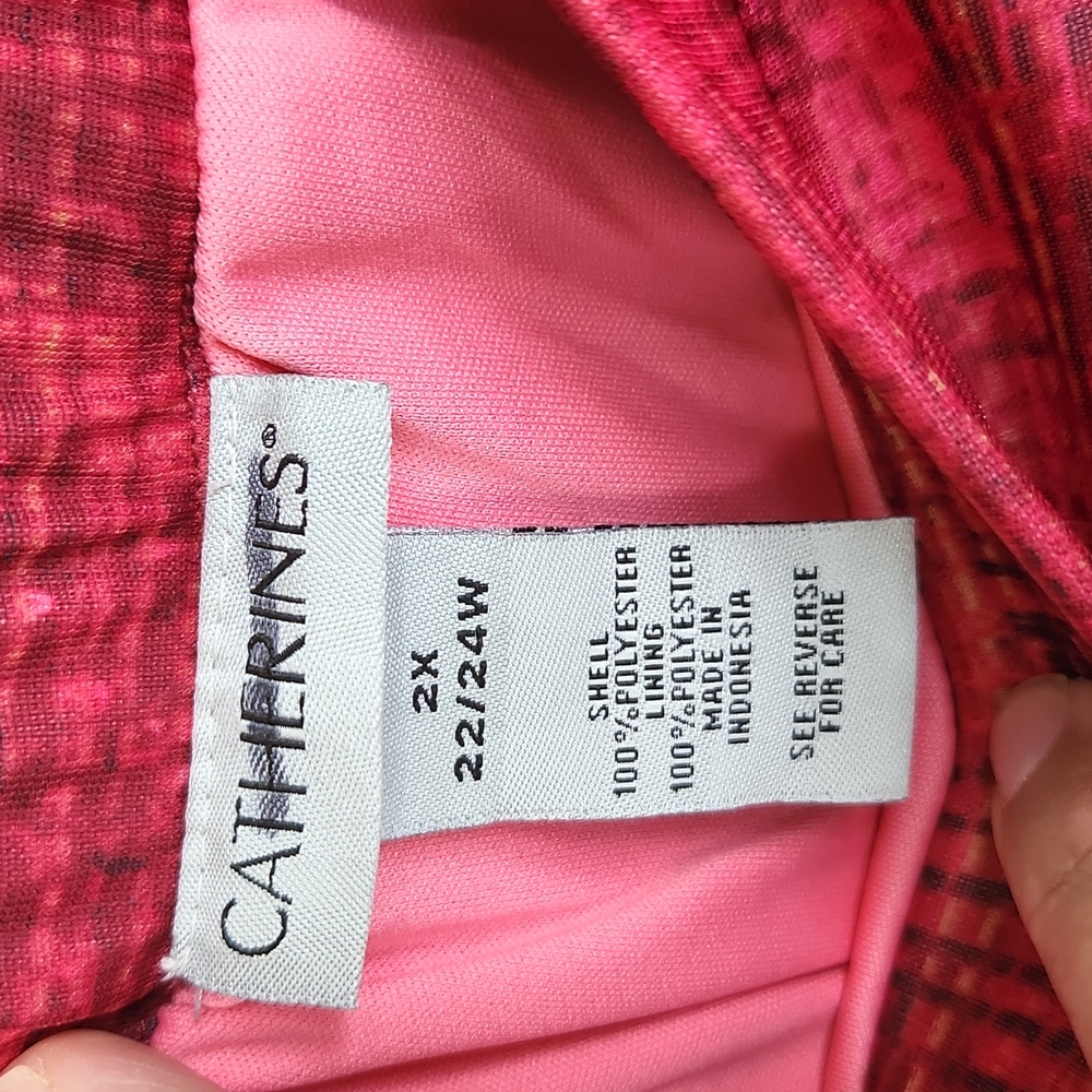 Catherine's red mesh lined maxi skirt - Picture 3 of 7